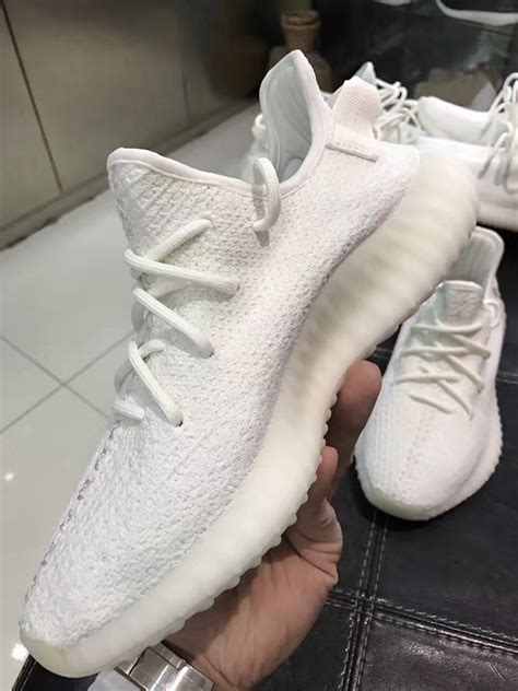 uyeezy running shoes